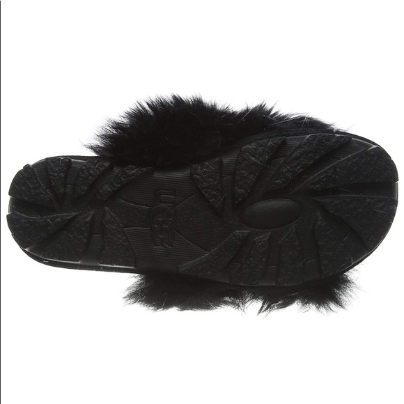 Ugg - Picture 2 of 3